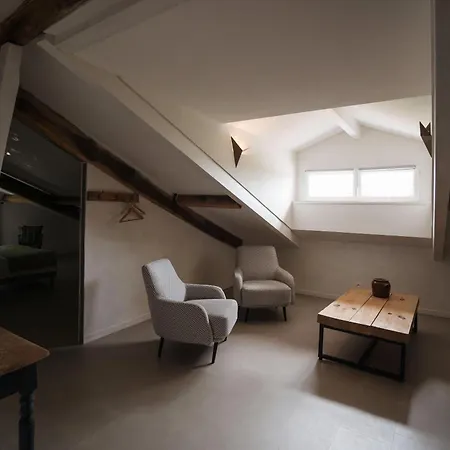 Maison Perbos 1556 Gæstehus