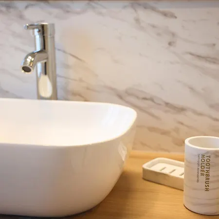Maison Perbos 1556 Gæstehus 4*